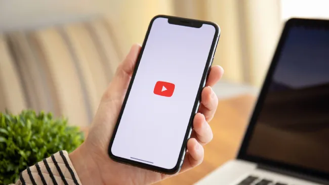 YouTube's New Era: Labels for AI-Made Videos