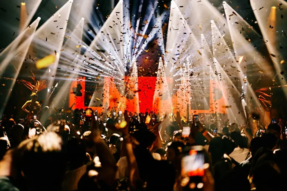 [UNVRS] Ibiza Releases Opening Film